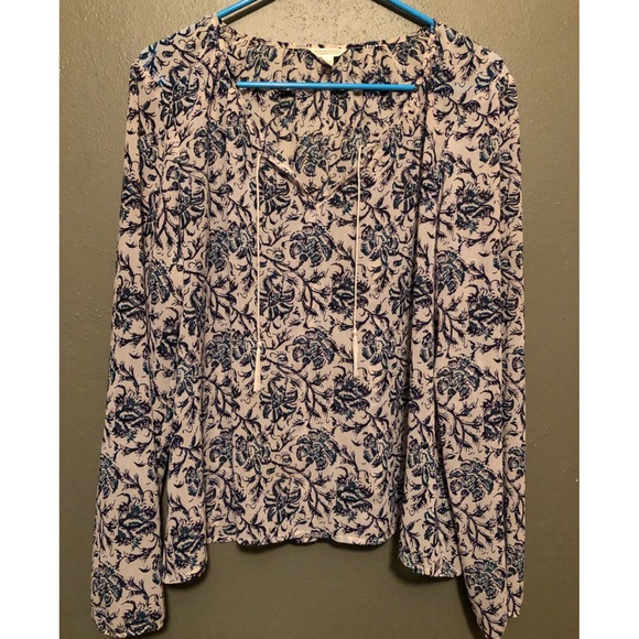 Aeropostale Tops - Floral peasant shirt